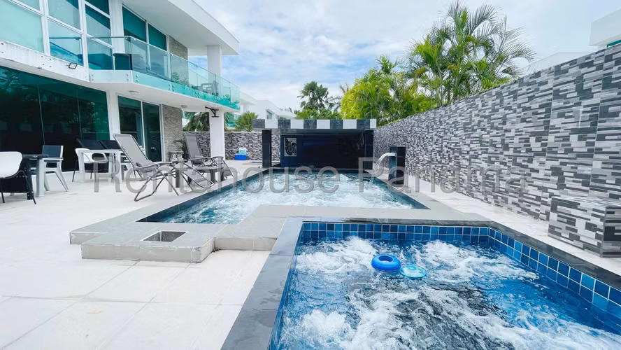 House for Rent in Costa Sur 26*6865Mfk