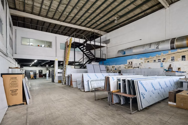 Costa del Este Industrial | Galera con 2,031 m² de construcción | Terreno 1,000 m² | $2.2M