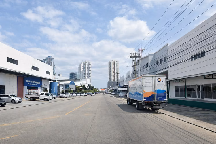 Costa del Este Industrial | Galera con 2,031 m² de construcción | Terreno 1,000 m² | $2.2M