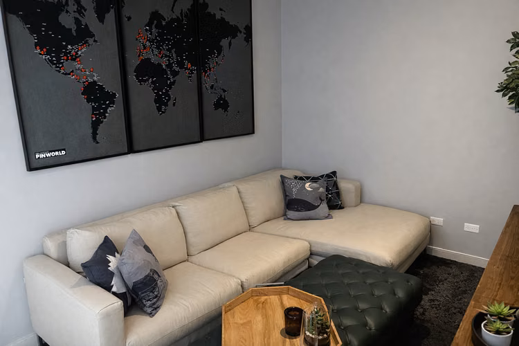 Waters on the Bay | 122 m² | Remodelado y amoblado | Vista al mar | $295,000