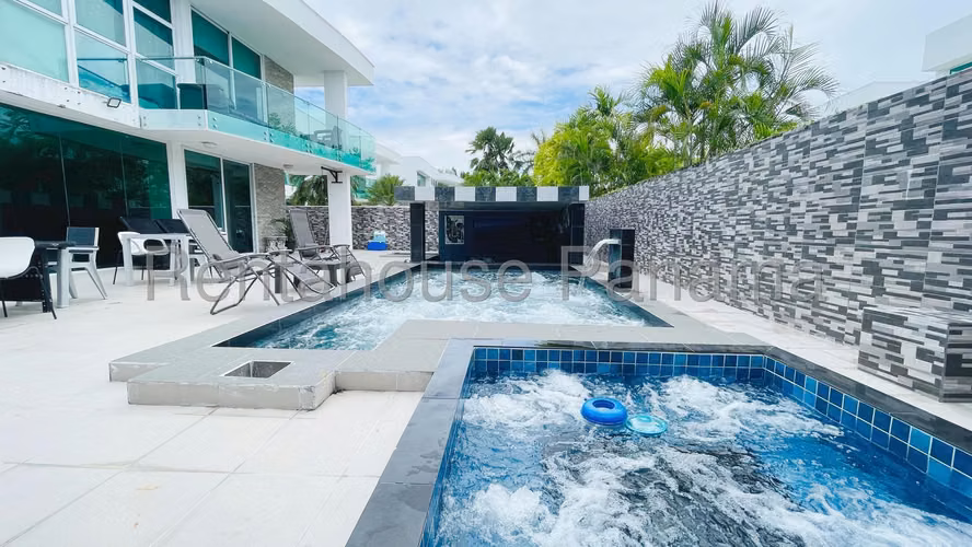 Se Alquila Casa en Costa Sur MDV26-6865