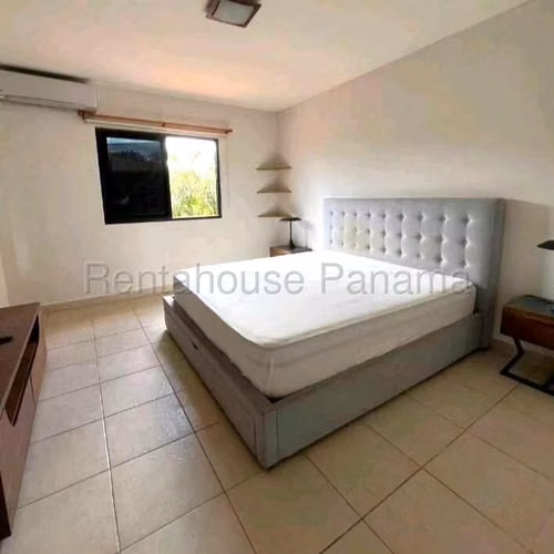 Vendo Casa en Versalles MPM26-2093