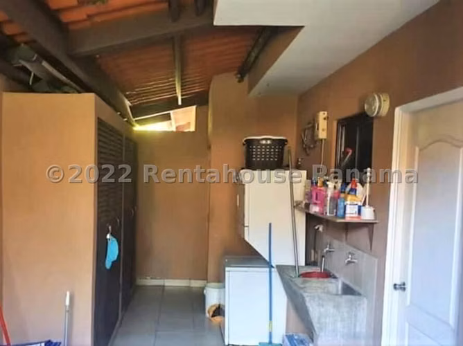 Vendo Casa en Versalles MPM26-2093