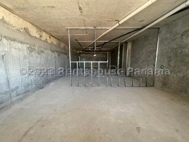 VENTA DE OFICINA EN AVENIDA BALBOA MCD25-8283