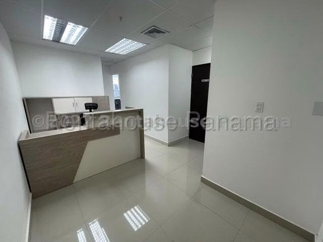 OFFICE FOR SALE ON BALBOA AVENUE MCD25-6096