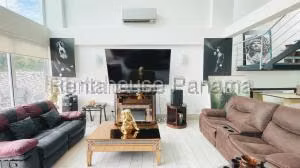 Alquiler de Casa con 554m2 en Costa Sur PH Costa Esmeralda 26-6865SR