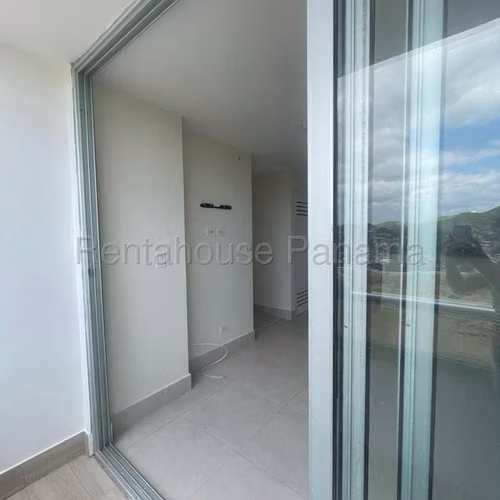 Apartamento en Alquiler en Ricardo J Alfaro  JG