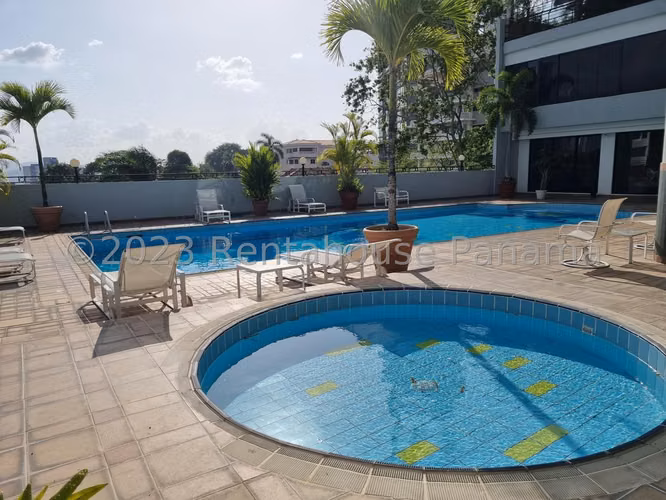 Comodo Apartamento en la Cresta en Venta Ph Torre Imperial Mts2: 677 PD