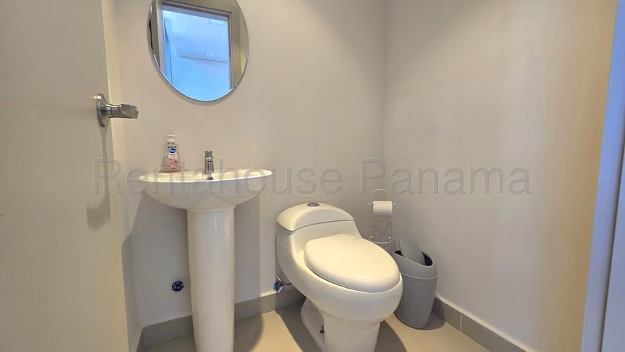 Oficina Comercial en Venta en Costa del Este JG