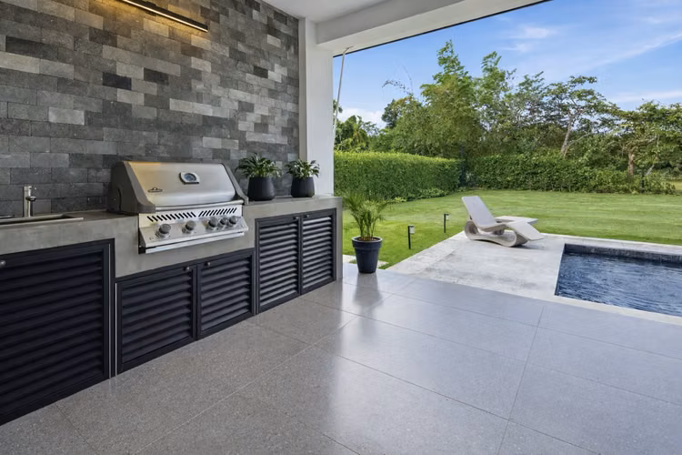 Playa Blanca | Casa 355 m² | Terreno 1,883 m² | Construcción 2023 | $700,000