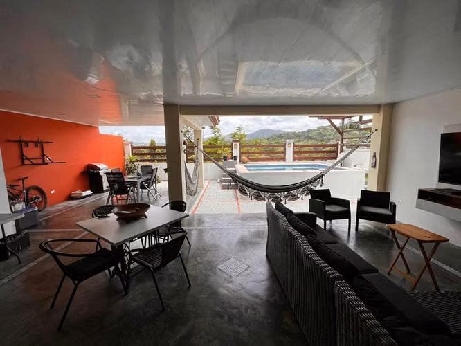 Casa con Piscina Privada en Mirador del Lago, Las Cumbres – 300 m², Terraza, $230K - Imagen 11