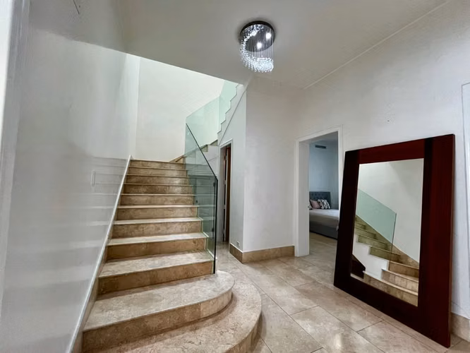 Venta de Casa en Santa María, Fairway Estates, 1,450m² de terreno y 850m² de construcción