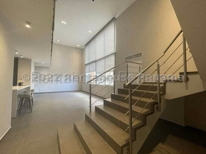 Venta de hermoso Loft de 213.13m² en El Cangrejo 26JSS3240