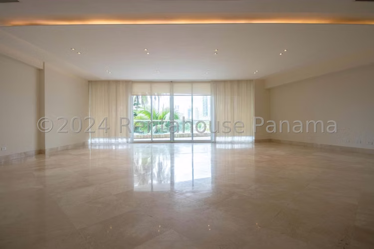 Se Vende Apartamento en Paitilla LA26-6907