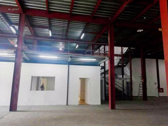 BODEGA EN PARQUE INDUSTRIAL COSTA DEL ESTE 1,800 M² - Imagen 3