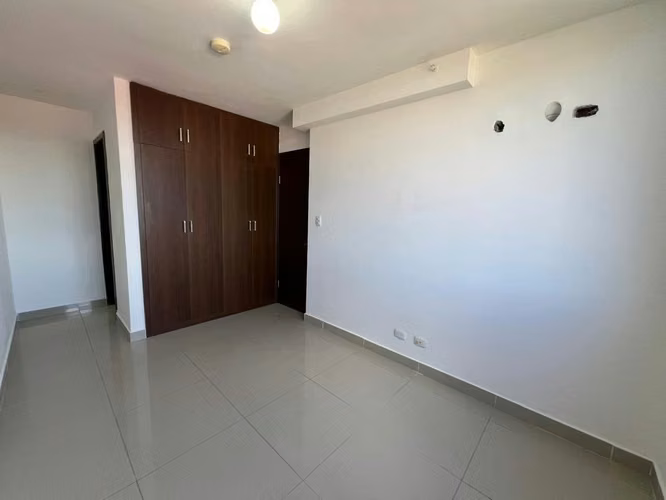 PH LUMA TOWER, PUEBLO NUEVO, CERCA A LA 12 DE OCTUBRE!!