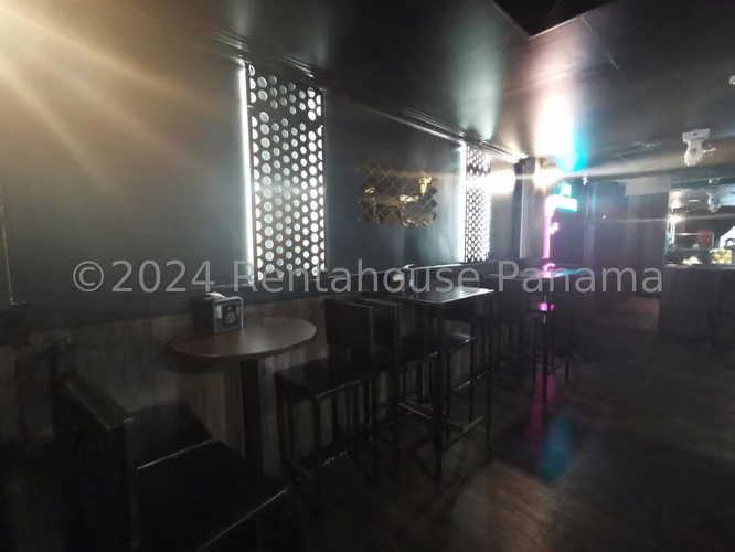 Se Vende Local en Obarrio MDV26-6876