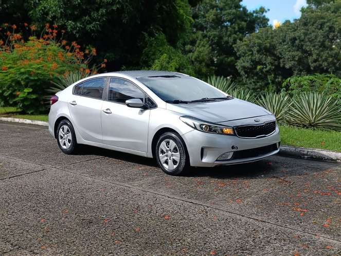 KIA RIO 2019 NEGOCIABLE