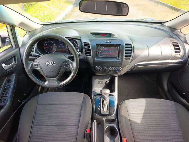 KIA RIO 2019 NEGOCIABLE