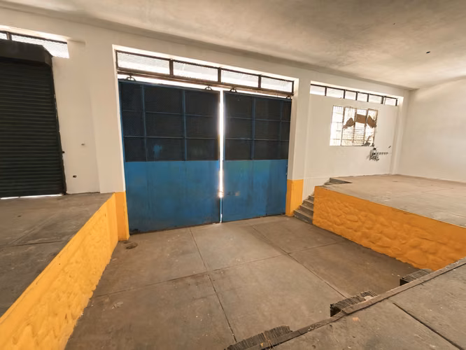 VENTA PROPIEDAD COMERCIAL CON GALERA EN VÍA PRINCIPAL JUAN DÍAZ (11)