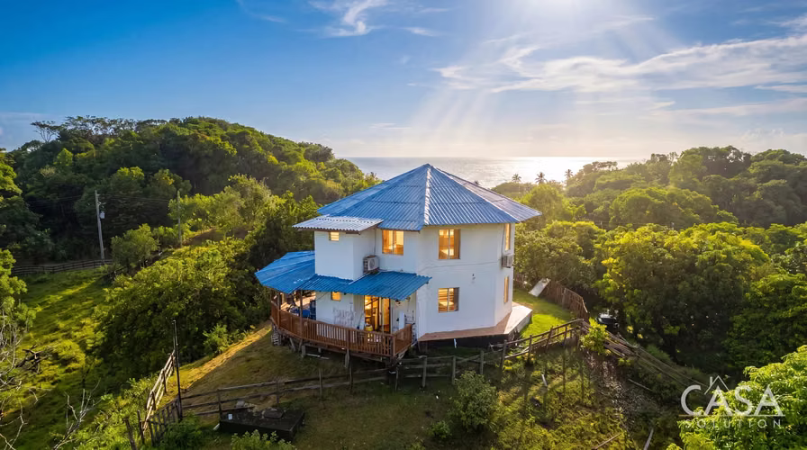 Finca Ganadera De 55 Hectáreas En Venta En Colón - cerca de Miramar y la Costa