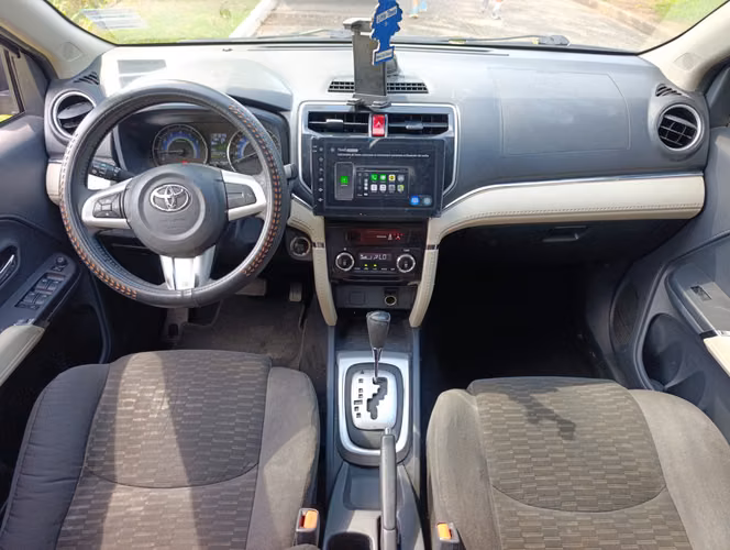 TOYOTA RUSH 2019 NEGOCIABLE