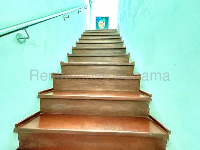 VENTA DE CASA EN ALTOS DEL GOLF DCD26-2404