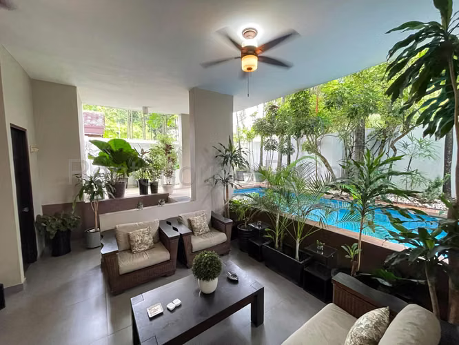 VENTA DE CASA EN ALTOS DEL GOLF DCD26-2404