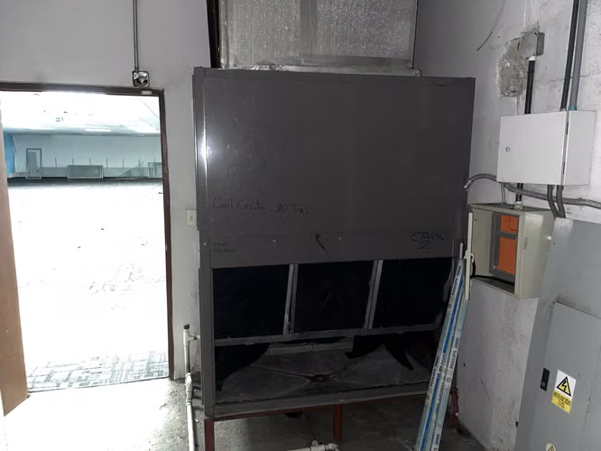 EN ALQUILER , SE ALQUILA LOCAL COMERCIAL, OFICINA EN LLANO BONITO CERCA AL CORREDOR SUR
