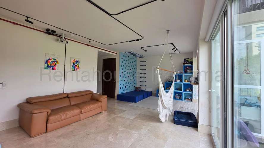 Apartamento en venta en Santa Maria SYH