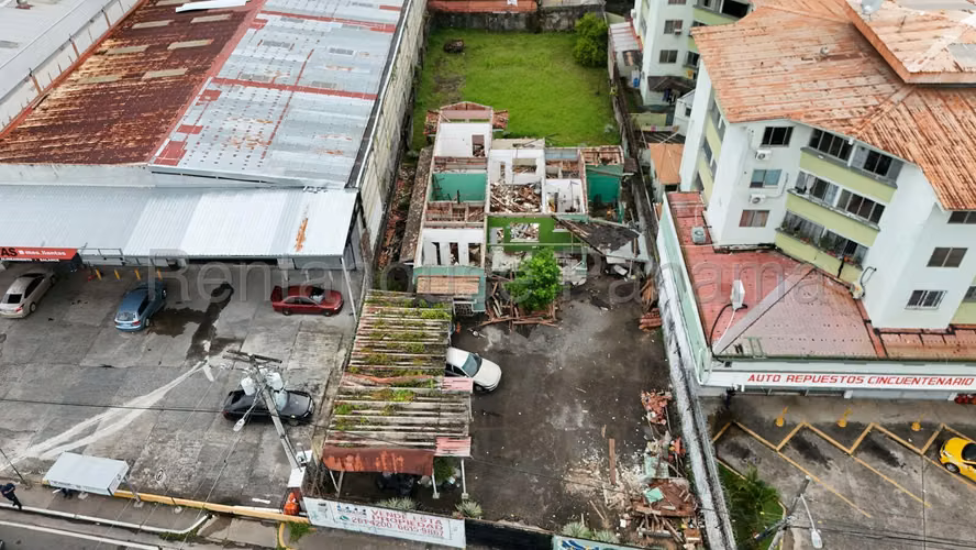 Terreno En Venta En Chanis SYH