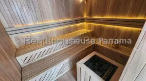 Alquiler de Apartamento con 101m2 en Bella Vista PH Nuovo Armani 26-6912SR