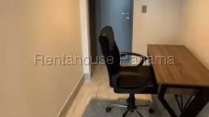 Alquiler de Apartamento con 101m2 en Bella Vista PH Nuovo Armani 26-6912SR