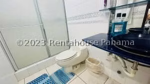 Venta de Apartamento con 142m2 en San Francisco PH Torres Coco Mar 26-6889SR