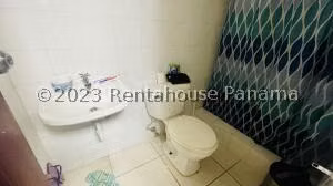 Venta de Apartamento con 142m2 en San Francisco PH Torres Coco Mar 26-6889SR