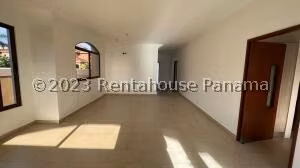 Venta de Casa con 351m2 en Costa Sur PH El Doral 26-6911SR