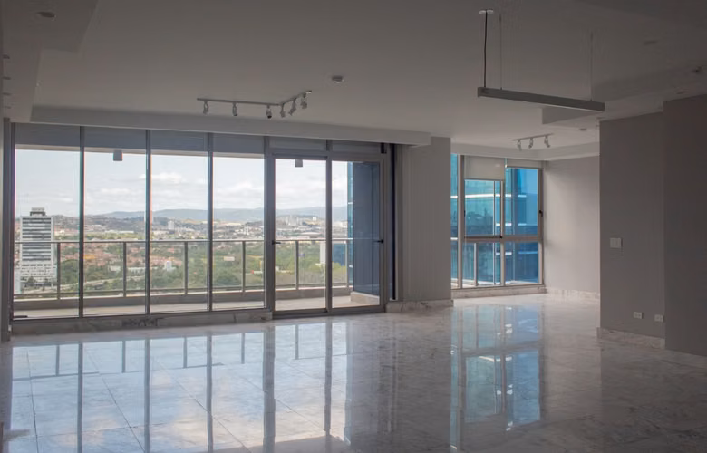 VENTA APARTAMENTO REGALIA COSTA DEL ESTE LUJO FRENTE AL MAR