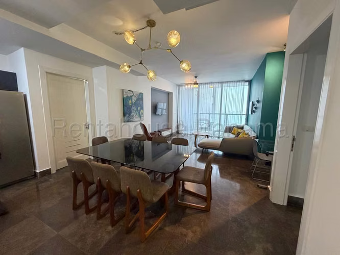 Apartamento en Alquiler en Avenida Balboa JG