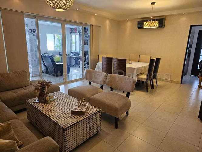 Casa en Venta en Versalles BDP