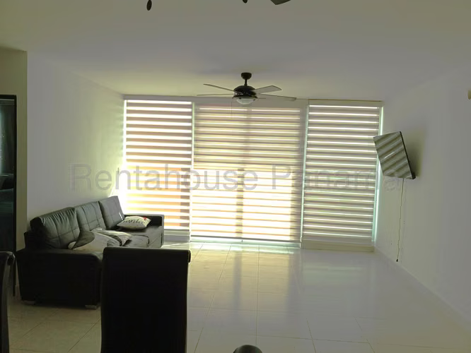 Se Vende Apartamento en Edison Park VLU26-6879