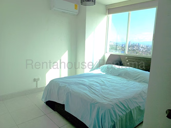 Se Vende Apartamento en Edison Park VLU26-6879