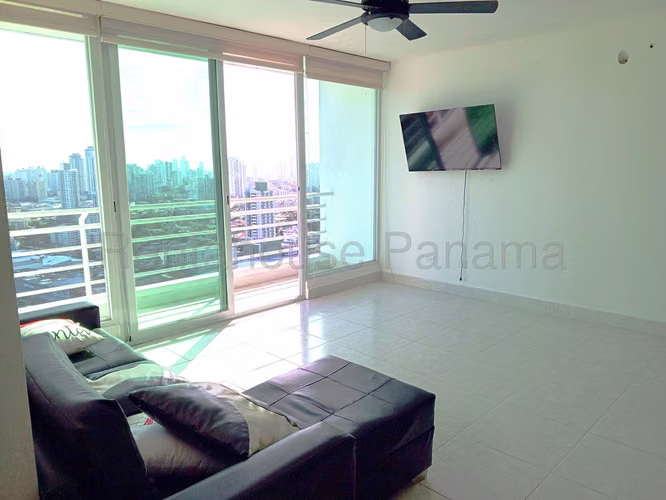 Se Vende Apartamento en Edison Park VLU26-6879