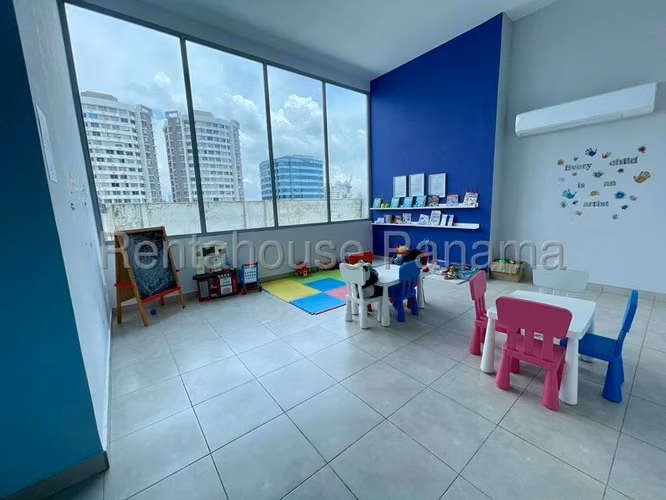 Se Vende Apartamento en Carrasquilla VLU26-6863