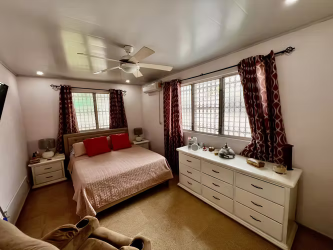 Venta de casa en Residencial el Bosque