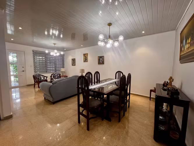 Venta de casa en Residencial el Bosque