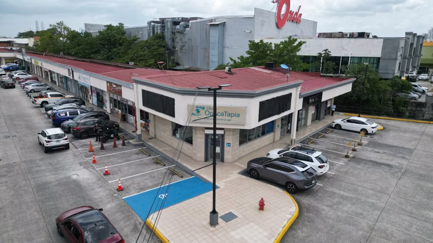 Venta de Locales Comerciales en Los Pueblos, 292m²