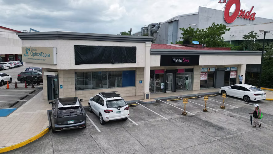 Venta de Locales Comerciales en Los Pueblos, 292m²