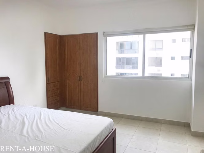 Venta de Amplio Y Remodelado Apartamento en Obarrio 26*1512Mfk