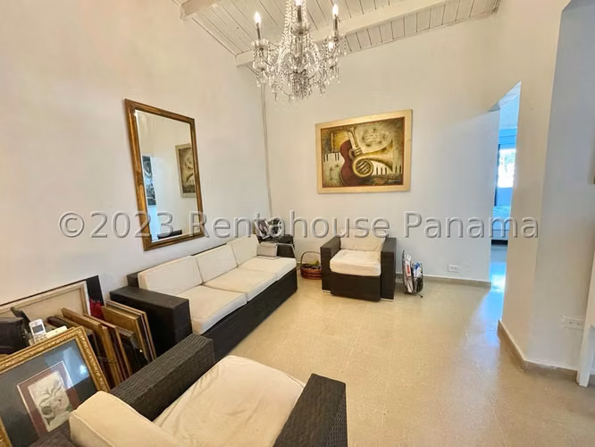 Venta de Casa Duplex en El Hato Pintado 26*4460Mfk