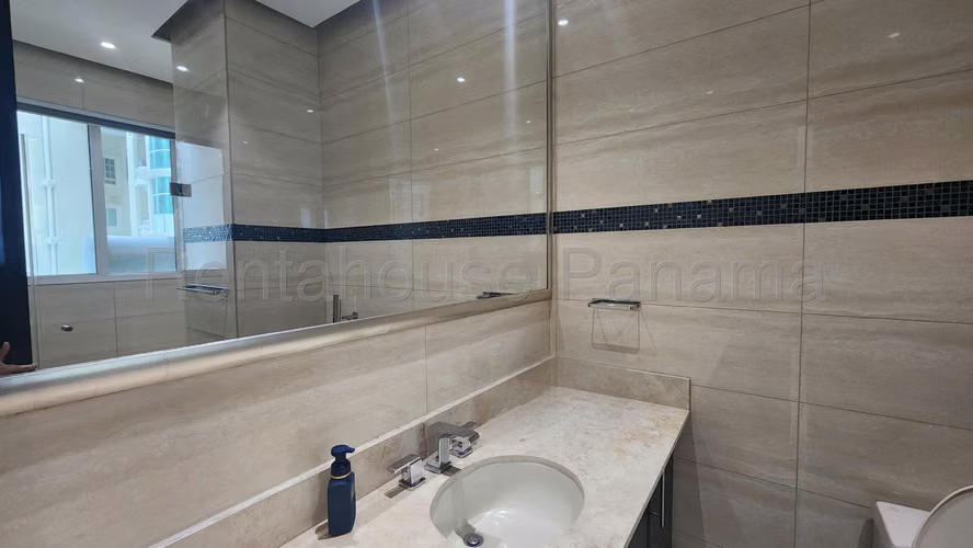 Se Vende Apartamento en Punta Pacifica LA26-6500